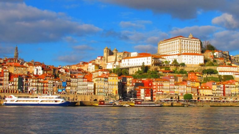 Em cada canto há marcas do Porto Medieval. A diversidade arquitetónica foi preservada e ajuda a contar a história da cidade património da UNESCO.