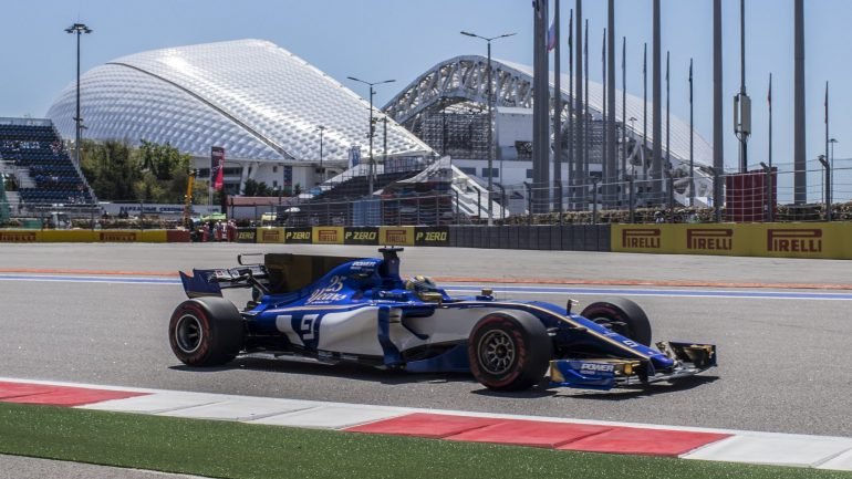 Os problemas financeiros da Sauber motivaram a mudança de proprietário da equipa em julho