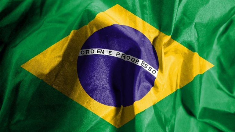 Na análise à economia brasileira, a OCDE considera que a taxa de juro principal deverá descer do atual nível de 10,25% para 8,25% no final do próximo ano