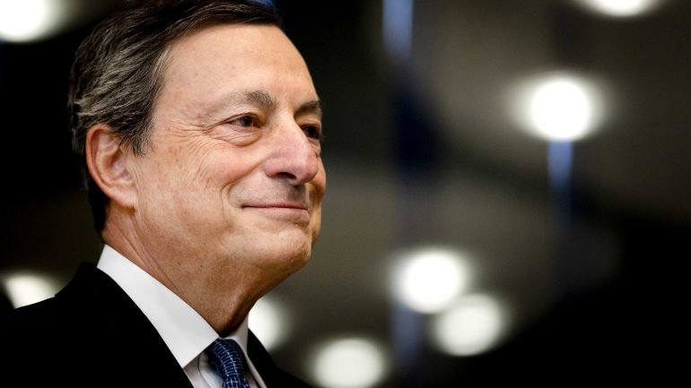 Mario Draghi está mais confiante na aceleração do ritmo de crescimento da zona euro