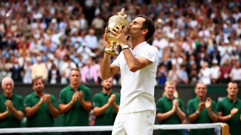 Aos 35 anos, Roger Federer não perdeu o jeito para ganhar em Wimbledon. E tornou-se o maior de sempre