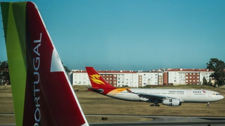 O voo entre Pequim e Lisboa demorará cerca de 13 horas e, no sentido inverso, demorará 12 horas