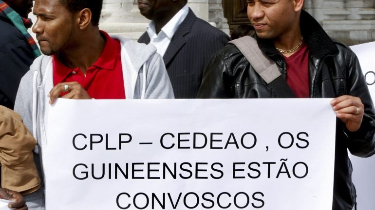 Nem a CEDEAO, nem as autoridades guineenses indicaram ainda se aquela força vai continuar ou não no país