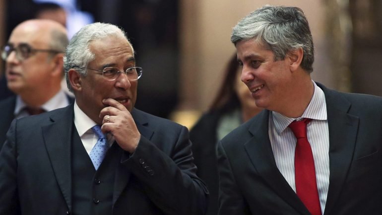 António Costa e Mário Centeno. O Orçamento do Estado de que são responsáveis vai estar em debate no Forum para a Competitividade