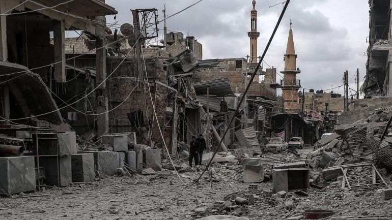 Desde 18 de fevereiro, já morreram mais de 500 civis em Ghouta, um enclave anti-Assad sitiado pelas forças do regime desde 2013