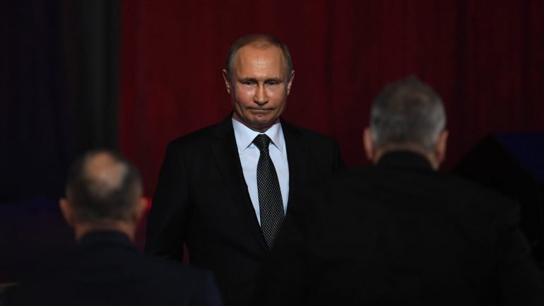 Putin deve ser reeleito presidente da Rússia a 18 de março