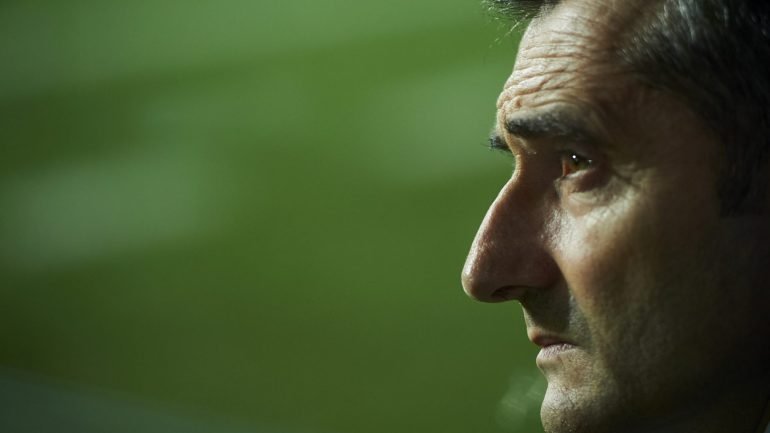 Ernesto Valverde jogou dois anos no Barcelona de Cruyff e voltou a Camp Nou como técnico 27 anos depois