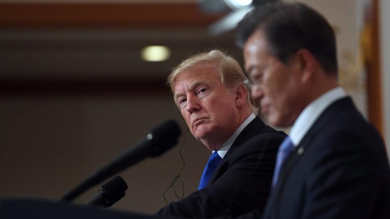 Trump recebe presidente sul-coreano Moon Jae-in esta terça-feira na Casa Branca