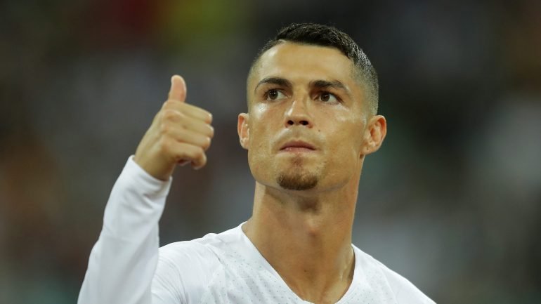 Ronaldo recusou no ano passado 200 milhões da China pelas ambições desportivas; agora pode aceitar os 120 da Juventus