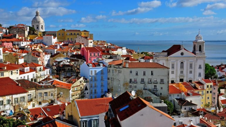 Lisboa continua a ser a cidade mais cara para estudar em Portugal
