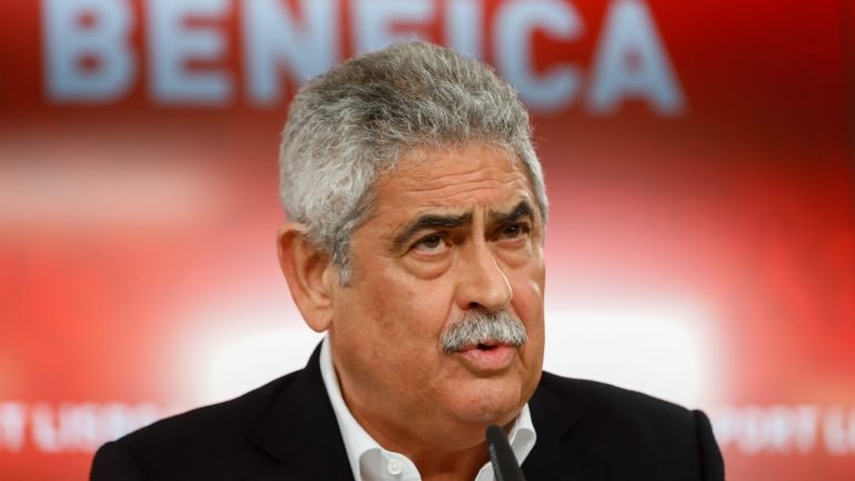 Luís Filipe Vieira diz que Benfica não quer vender nenhum jogador e espera contar com Jonas para a nova temporada