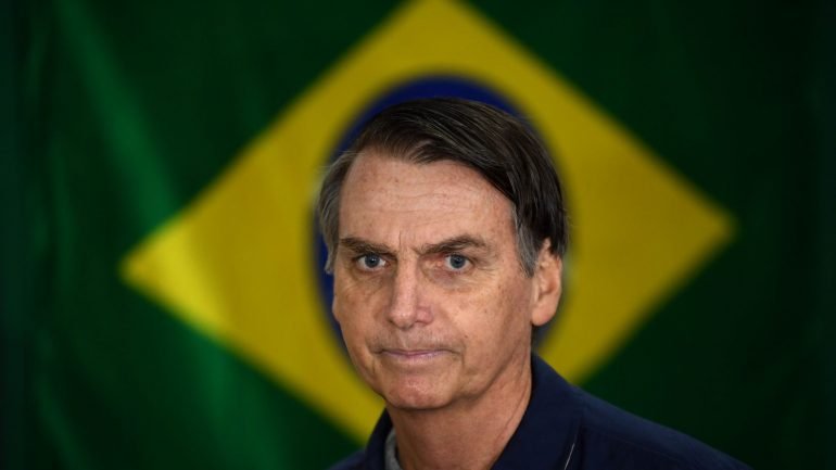 Com 99,8% dos votos apurados, o candidato Jair Bolsonaro já tinha 46,1%