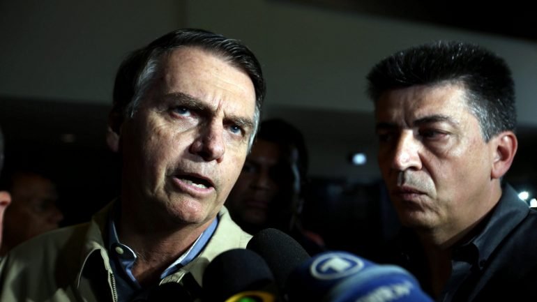 Bolsonaro tem cinco dias para dar resposta às questões suscitadas pela Ação de Investigação Judicial Eleitoral solicitada pelo PT