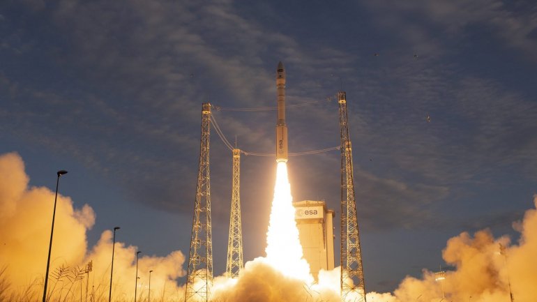A aterragem da sonda InSight na superfície marciana está prevista para as 20h00 em Lisboa, ao fim de uma viagem de seis meses e meio.
