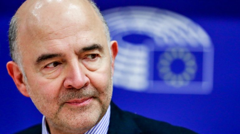 Moscovici falava no final da maratona negocial de 18 horas do Eurogrupo