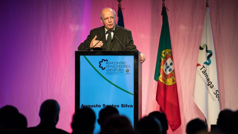 O ministro dos Negócios Estrangeiros, Augusto Santos Silva, disse que o Brexit é dissuasor da emigração portuguesa