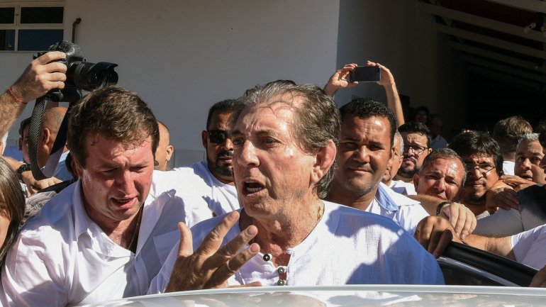 O médium brasileiro João de Deus foi acusado de ter abusado sexualmente 200 mulheres