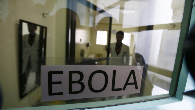 O Governo da República Democrática do Congo admitiu que a epidemia de ébola é já a maior da história do país, relativamente ao número de contágios