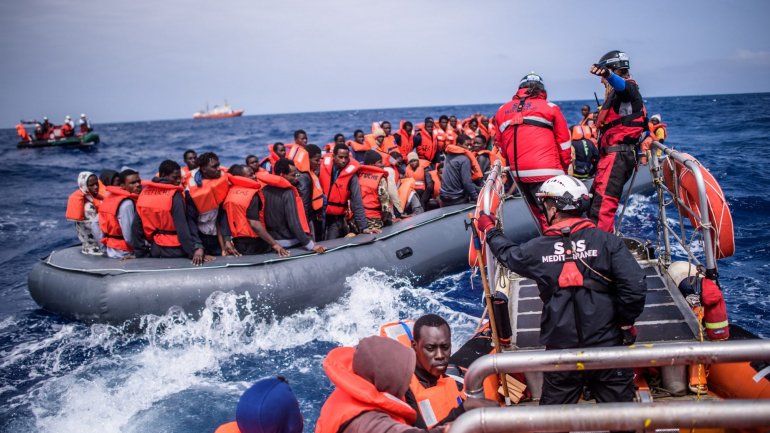 A receção dos migrantes resgatados no mar causou uma crise diplomática europeia no ano passado, após o encerramento dos portos italianos