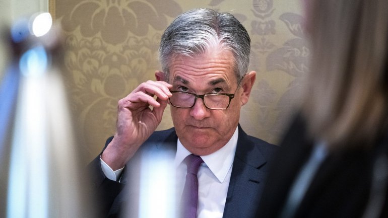 Antes do discurso de Powell, a praça de Wall Street já tinha começado a sessão em terreno positivo, graças ao habitual relatório oficial mensal sobre o emprego nos EUA