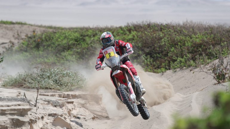 A 41.ª edição do rali Dakar de todo-o-terreno disputa-se até 17 de janeiro integralmente em solo peruano