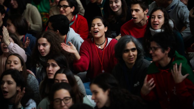 O estudo envolveu a participação de 4.938 jovens de todos os distritos portugueses, incluindo Açores e Madeira, entre os 11 e os 20 anos de idade