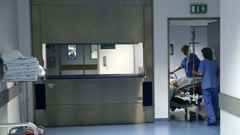 O balanço do Ministério da Saúde avança que a maior percentagem de cirurgias adiadas registou-se no Centro Hospitalar Universitário de São João, no Porto