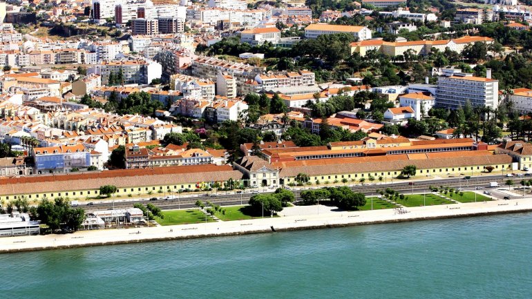 A feira decorre entre 6 e 14 de abril e vai mudar de nome para Lisbon Arts and Antiques Fair