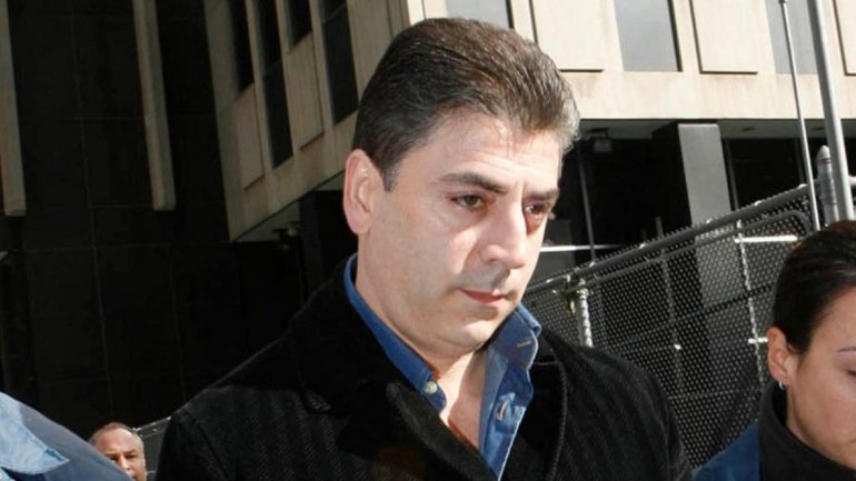 Frank Cali num mandato de captura divulgado pela polícia italiana em 2008