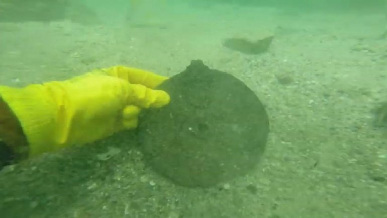 O astrolábio do Estrela a ser recuperado por arqueólogos no fundo do mar