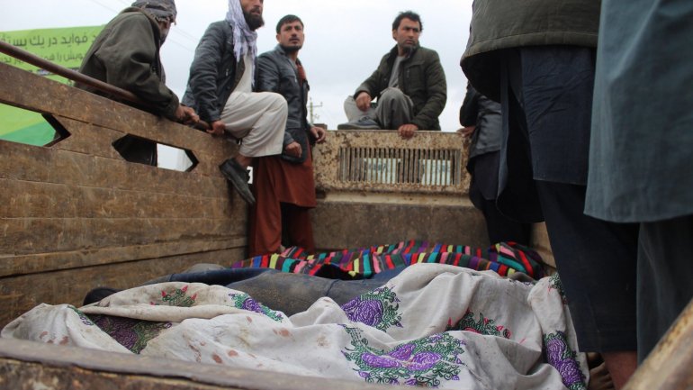 A operação ocorreu em Telawka e teve como objetivo prestar apoio às forças pró-governamentais que lançaram uma ofensiva contra os talibãs na região