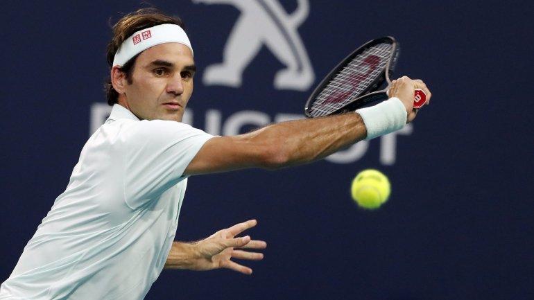 Roger Federer tem 37 anos de idade. É recordista de título Grand Slam