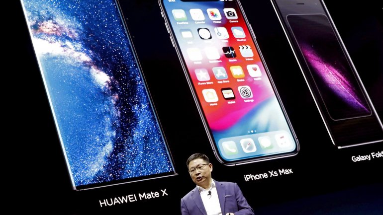 Em comunicado, refere a Bloomberg, a Huawei adiantou que estava ciente das falhas em 2011 e 2012, tendo solucionado a questão