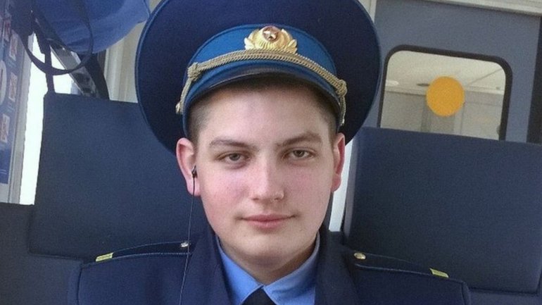Maxim Moiseyev era comissário de bordo há 15 meses