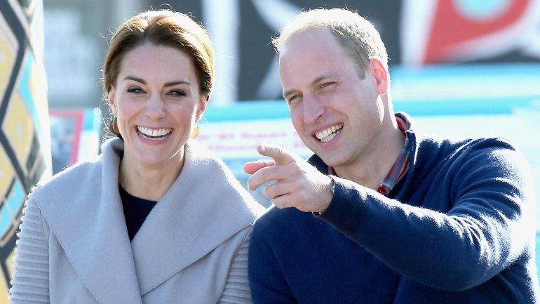 Numa aparição pública, em Londres, William e Kate, felicitaram os duques de Sussex pelo nascimento do primeiro filho
