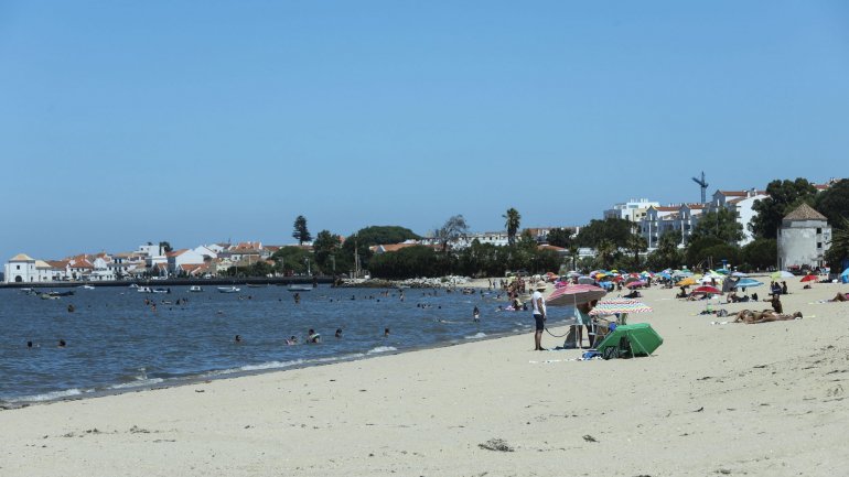 De acordo com a portaria, mais de 500 praias marítimas e fluviais estão disponíveis este verão em Portugal