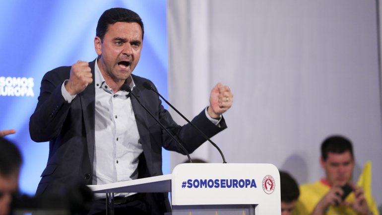 Sondagem revela que 35,5% dos portugueses pretende votar no candidato do PS, Pedro Marques, no próximo domingo