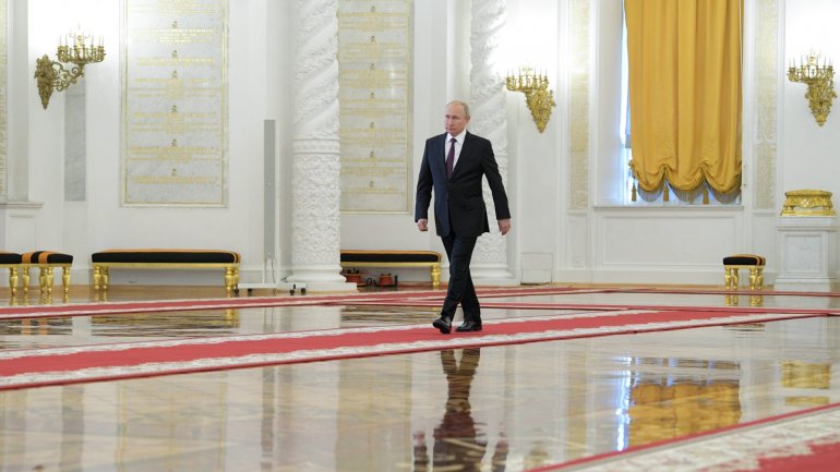 Vladimir Putin falou num fórum económico. em São Petersburgo