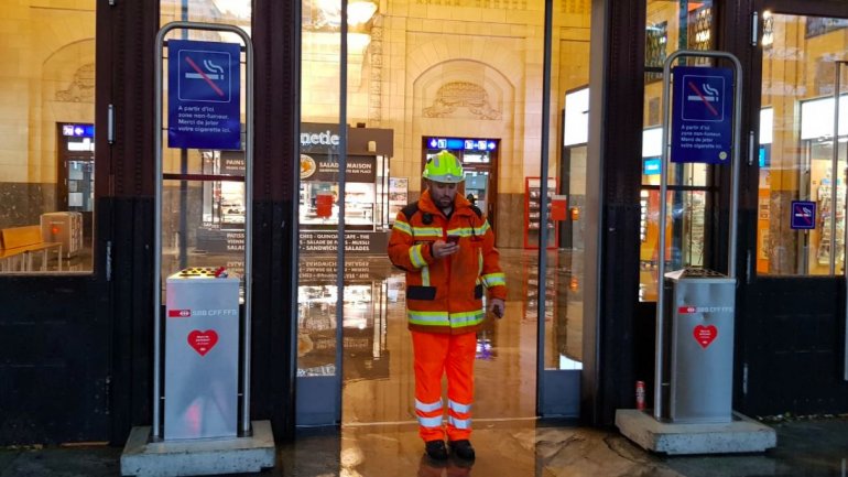 Inundações em Lausanne obrigaram a evacuar a linha de metro M2