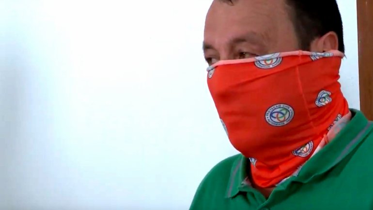 As mais de 70 mil golas de proteção de fumo para pescoço e rosto que foram compradas pela Proteção Civil