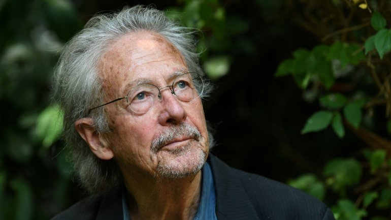 O austríaco Peter Handke venceu o Prémio Nobel da Literatura em 2019