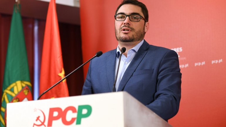 João Oliveira adiantou que em princípio vai continuar a ser o líder parlamentar do PCP