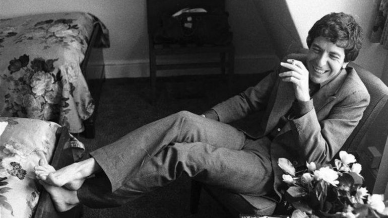 Leonard Cohen nasceu a 21 de setembro de 1934 e morreu a 7 de novembro de 2016