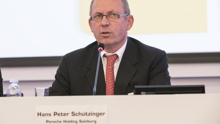 Hans-Peter Schützinger, CEO da Porsche Holding GmbH, revelou que gostaria de acrescentar Seat e Porsche ao portefólio das marcas que a Siva representa