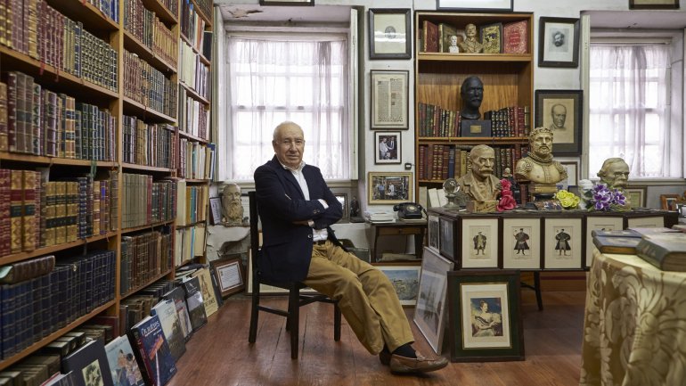 Aos 88 anos, o jornalista e investigador já escreveu cerca de 20 livros sobre a história do Porto