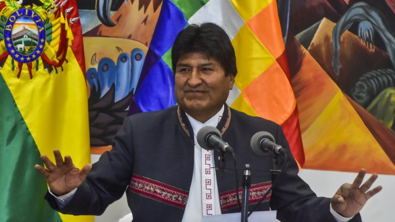 Evo Morales, presidente da Bolívia, falou aos jornalistas numa conferência de imprensa