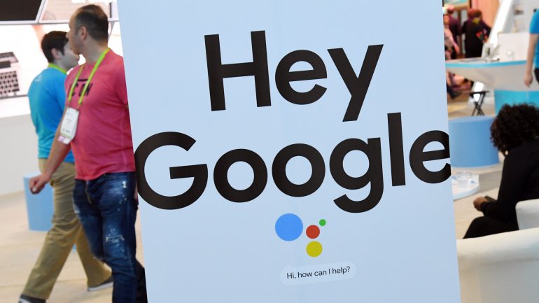 O Assistente Google é uma ferramenta da empresa que permite falar, literalmente, com um smartphone