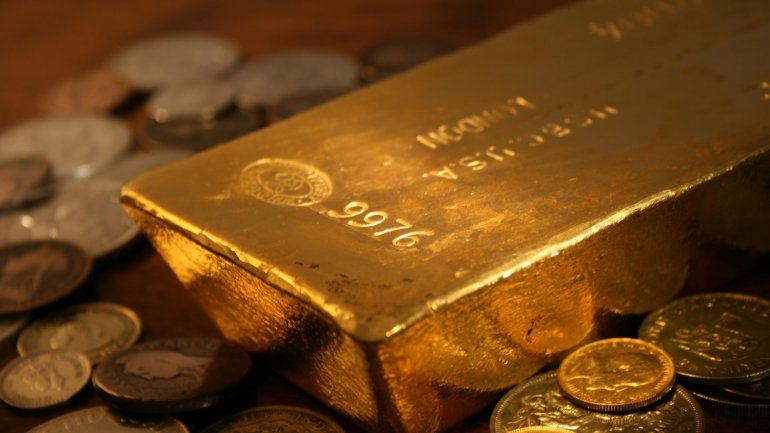 O ouro subiu 1,46% esta segunda-feira