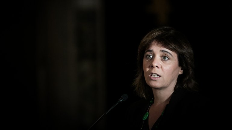 Catarina Martins anunciou esta quinta-feira na sede do partido que Bloco vai abster-se no OE2020