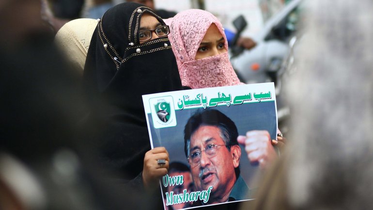 O Supremo Tribunal de Lahore anulou esta segunda-feira a pena de morte imputada ao ex-Presidente paquistanês Pervez Musharraf, condenado pelo crime de alta traição, considerando que a formação do tribunal especial que julgou o ex-dirigente era inconstitucional.